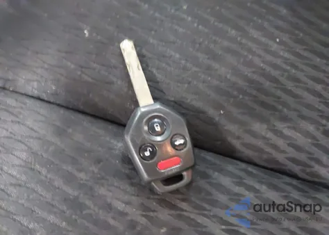 2010 Subaru Legacy 2.5I z USA, uszkodzony, nr VIN 4S3BMBA69A3240448